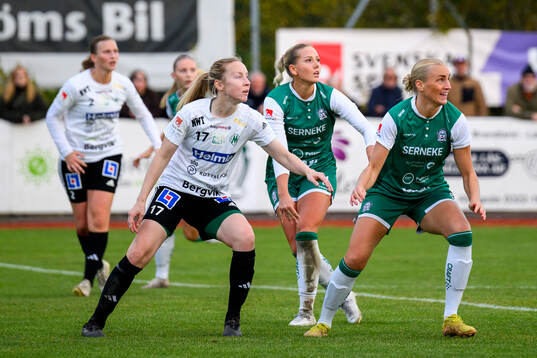Mallbackens Susanne Skålberg, Alingsås Moa Öhman och