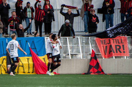 Östersunds Arquimides Ordonez jublar