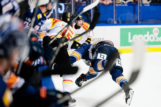 Växjös Keegan Lowe och Brynäs Charles-Édouard D'astous