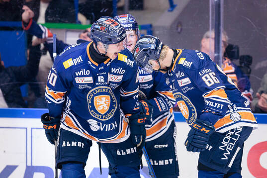 Växjös Dennis Rasmussen och Joachim Blichfeld jublar
