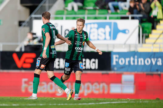 Varbergs Gustav Broman jublar