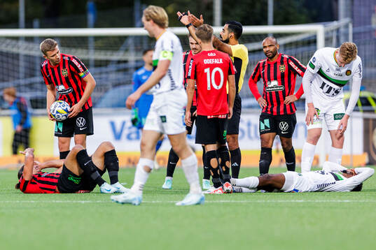 Brommapojkarnas Nikola Vasic och GAIS Harun Ibrahim har ont