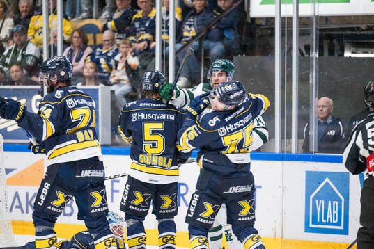 HV71, Victor Sjöholm och Radan Lenc och Färjestads Henrik