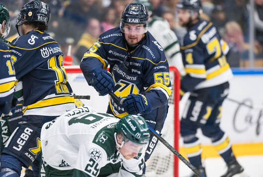 Färjestads Oskar Steen och HV71s Mikael Seppälä