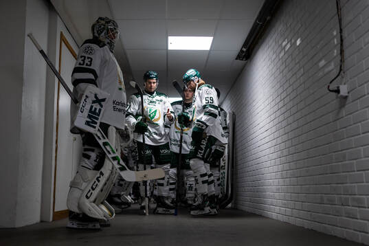Färjestads målvakt Maxime Lagacé, Viktor Lodin och Linus