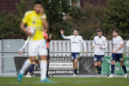 Ängelholms André Gustafson jublar