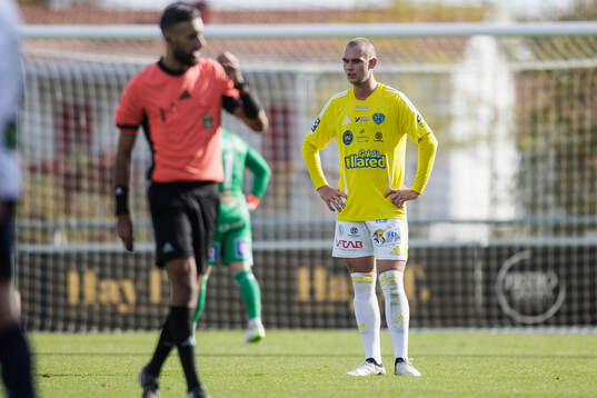 Falkenbergs FFs Nils Bertilsson deppar