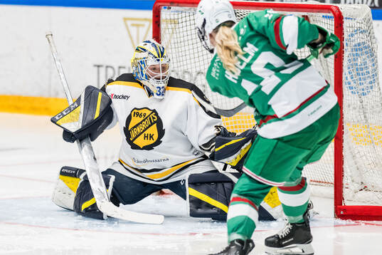 Järnbrotts målvakt Emma Nichols