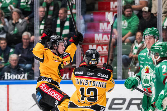Luleås Pontus Andreasson jublar