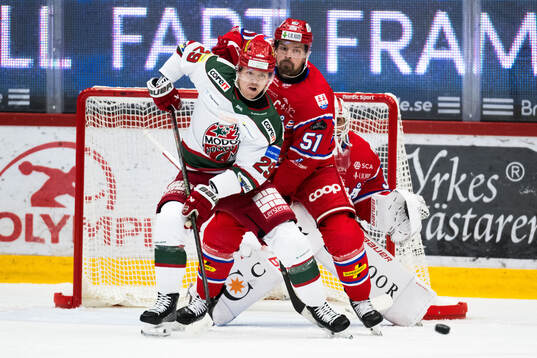 MoDos Mikkel Aagaard och Timrås Anton Lander