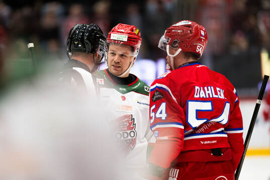 MoDos Mikkel Aagaard och Timrås Jonathan Dahlén
