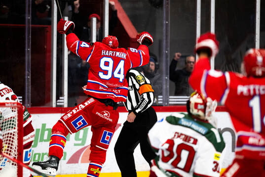 Timrås Sebastian Hartmann jublar
