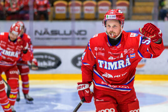 Timrås Jonathan Dahlén jublar
