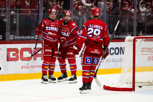 Timrås Anton Wedin jublar