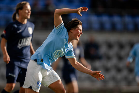 Malmö FFs Ema Paljevic deppar