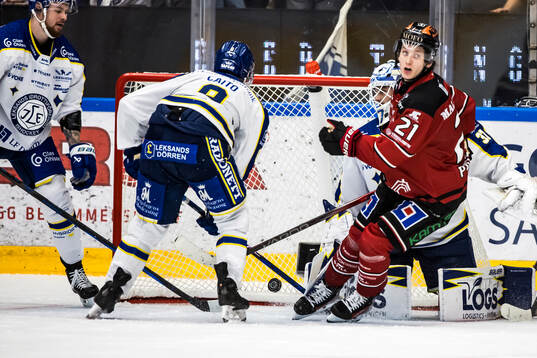 Örebros Patrik Puistola gör 1-2