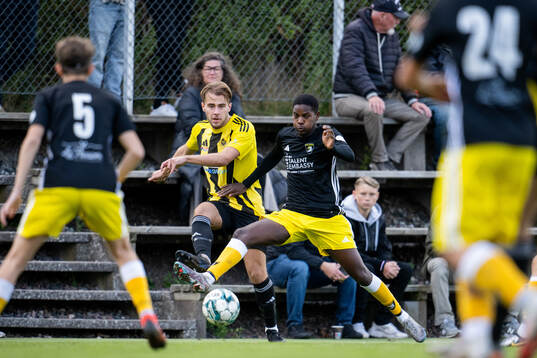 Bunkeflos Johan Mellqvist mot Malmö Citys Kelvin Marwa