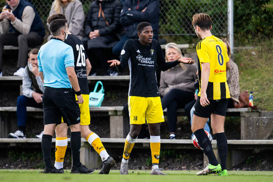 Malmö Citys Kelvin Marwa Jamhuli Kabiti och Bunkeflos