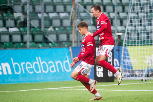 Degerfors Gustav Lindgren jublar