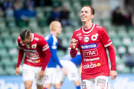 Degerfors Erik Lindell jublar