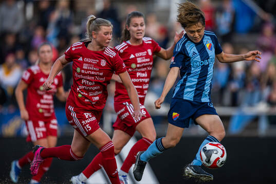 Piteås Ellen Löfqvist och Djurgårdens Shinomi Koyama