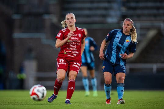 Piteås Tuva Skoog och Djurgårdens Therese Åsland
