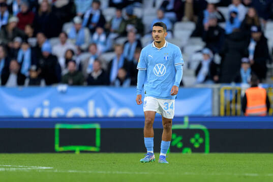 Malmö FFs Zakaria Loukili deppar