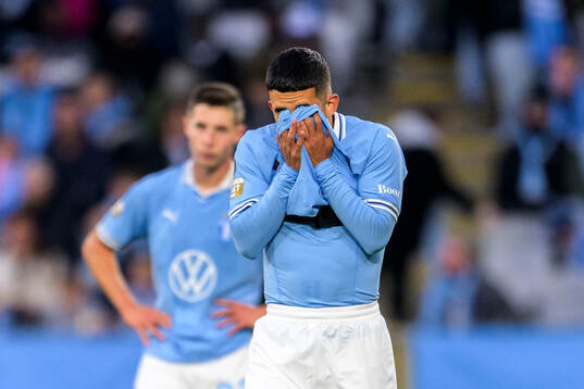 Malmö FFs Zakaria Loukili deppar