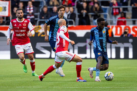 Djurgårdens Tokmac Nguen och Kalmars Robert Gojani