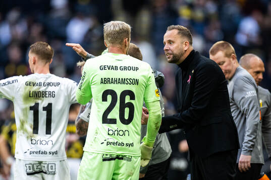 Häckens målvakt Peter Abrahamsson och tränare Joop