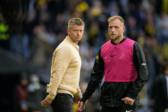 AIKs tränare Mikkjal Thomassen och John Guidetti