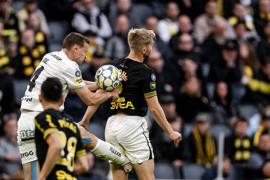 Häckens Marius Lode och AIKs Eskil Edh
