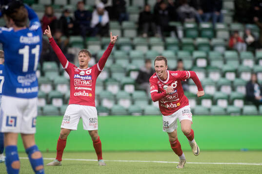 Degerfors Erik Lindell jublar