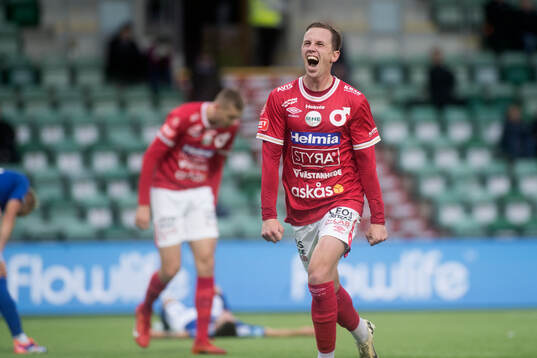 Degerfors Erik Lindell jublar