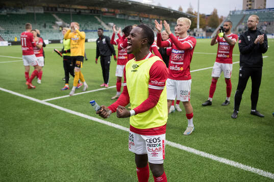 Degerfors ENahom Girmai Netabay jublar