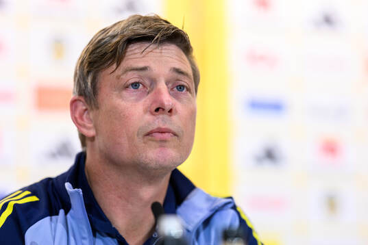 Head coach Jon Dahl Tomasson of the Swedish men's football