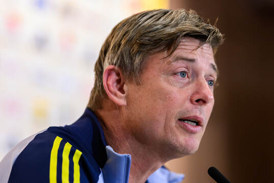 Head coach Jon Dahl Tomasson of the Swedish men's football
