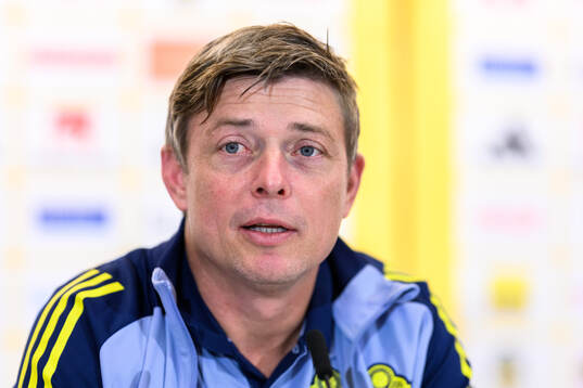 Head coach Jon Dahl Tomasson of the Swedish men's football