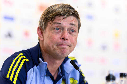 Head coach Jon Dahl Tomasson of the Swedish men's football