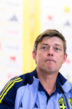 Head coach Jon Dahl Tomasson of the Swedish men's football
