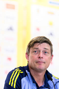 Head coach Jon Dahl Tomasson of the Swedish men's football