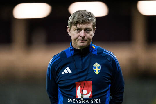 Head coach Jon Dahl Tomasson of the Swedish men's football