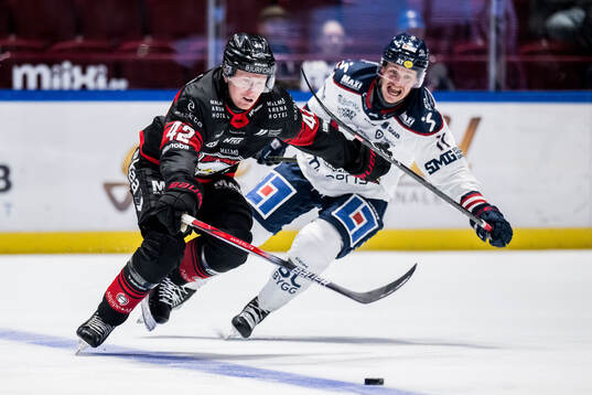 Malmö Redhawks Robin Salo och Linköpings Henrik Törnqvist