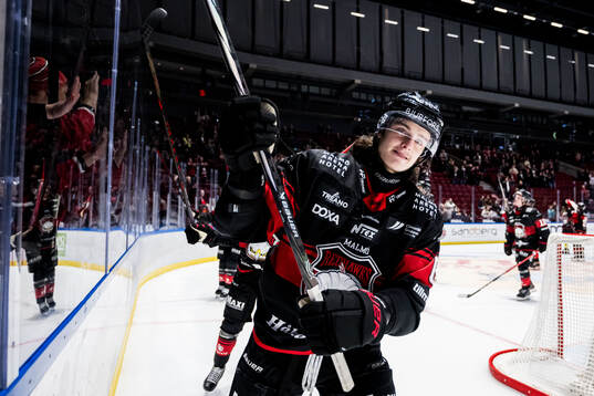 Malmö Redhawks Dominik Badinka jublar