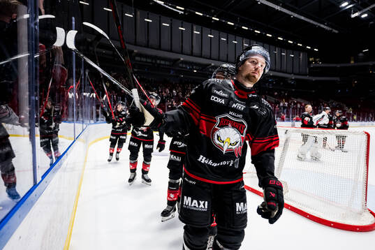 Malmö Redhawks Johan Ivarsson jublar