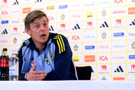 Head coach Jon Dahl Tomasson of the Swedish men's football