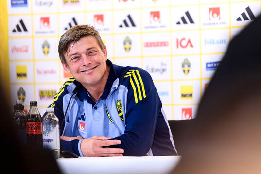 Head coach Jon Dahl Tomasson of the Swedish men's football
