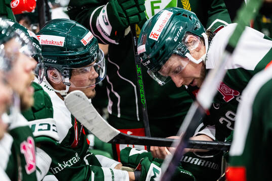 Alexander Ljungkrantz and Oscar Steen of Färjestad look