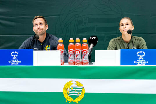 Head coach Martin Sjögren and Jonna Andersson of Hammarby