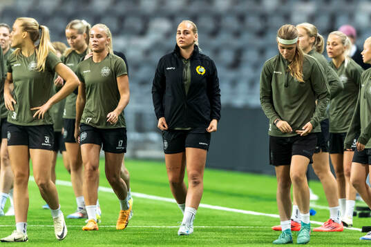 Bläddra bland fler bilder av Football, UEFA Women's Champions League, Hammarby, Training